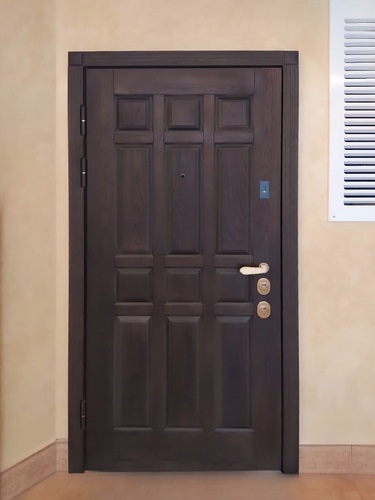 Дверь для квартиры