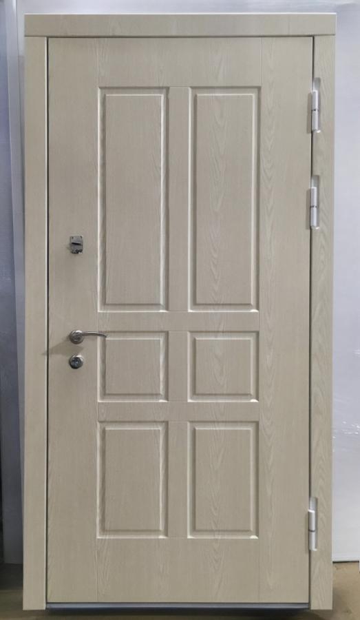 Стальная дверь с отделкой МДФ